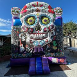 Cortez Entertainment - Halloween jumper
Día de los muertos
Skull jumper
Has 2 hoops inside
You can also put light inside
This is a 13x13 custom jumper