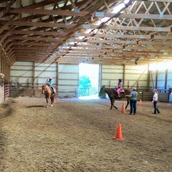Bar L Stable - Riding lesson in the indoor arena