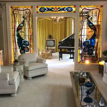 Graceland - Museums Near Me - Memphis, Tennessee