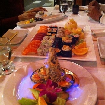 Aikawa - Volcano roll with flaming sambuca! - Sushi Bars Near Me - Dollard des Ormeaux, Quebec