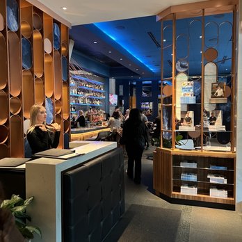Ramsay's Kitchen - Cool vibes in the bar - American Near Me - Boston, Massachusetts Ramsay's Kitchen - Cool vibes in the bar - American Near Me - Boston, Massachusetts