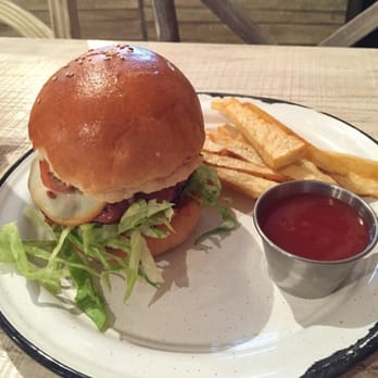 Carrez - Hamburger Carrez - Food Near Me - México, D.F., DIF