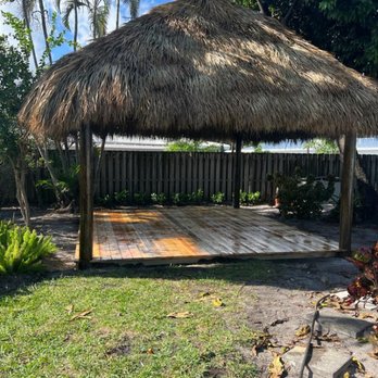 Luau Chikee Hut - a tiki hut in the backyard - Roofing Near Me Luau Chikee Hut - a tiki hut in the backyard - Roofing Near Me