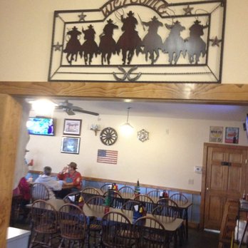 Ronnie's Chuckwagon - American Near Me - Carthage, North Carolina