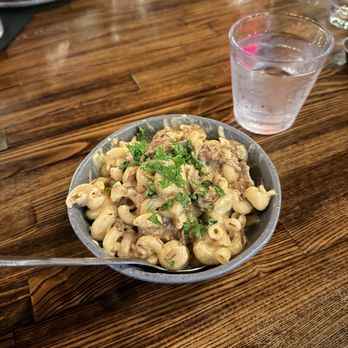 Mission Ave Bar and Grill - Mac & Cheese w Short Rib - Cocktail Bars Near Me - Oceanside, California Mission Ave Bar and Grill - Mac & Cheese w Short Rib - Cocktail Bars Near Me - Oceanside, California