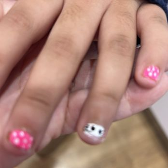 Holly and Hudson - Nail Salons Near Me - Newport Beach, California Holly and Hudson - Nail Salons Near Me - Newport Beach, California