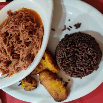 Rincon Criollo - Ropa vieja - Cuban Near Me - Houston, Texas
