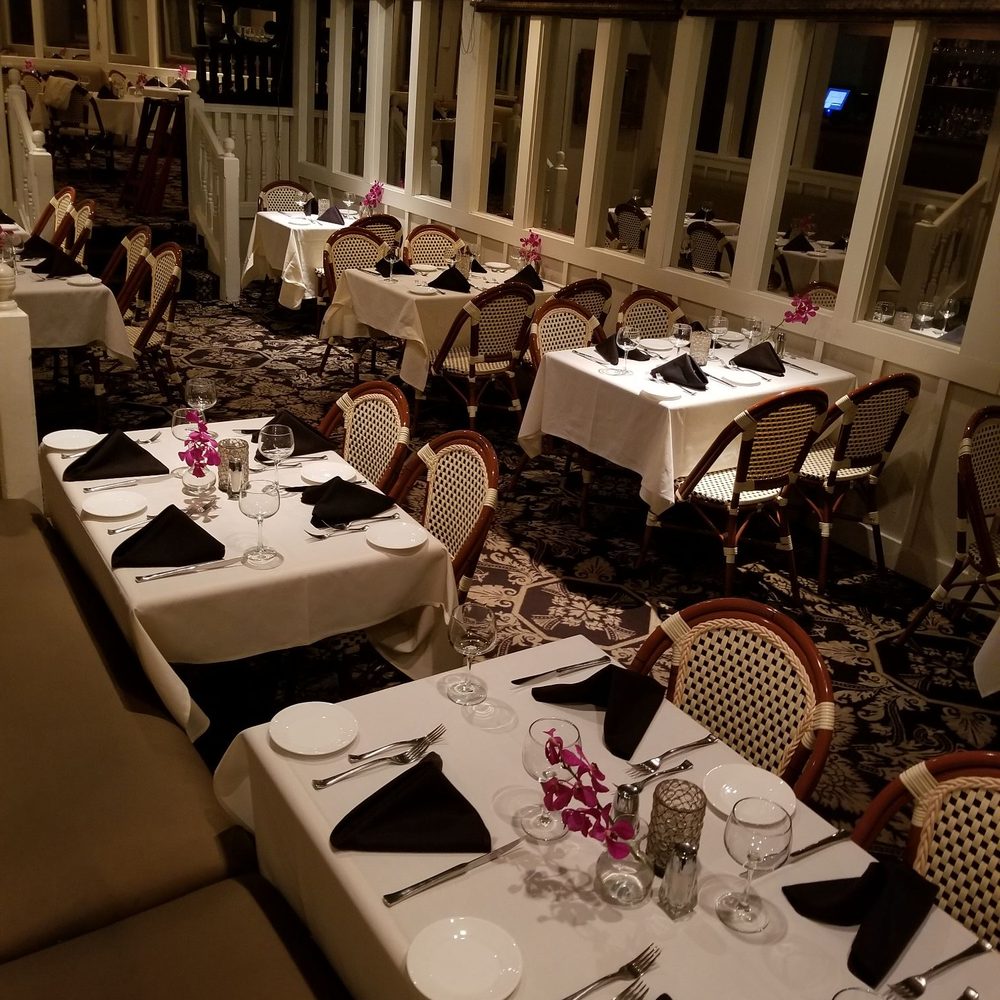 Thistle Lodge Beachfront Restaurant - New American Near Me - Sanibel, Florida Thistle Lodge Beachfront Restaurant - New American Near Me - Sanibel, Florida
