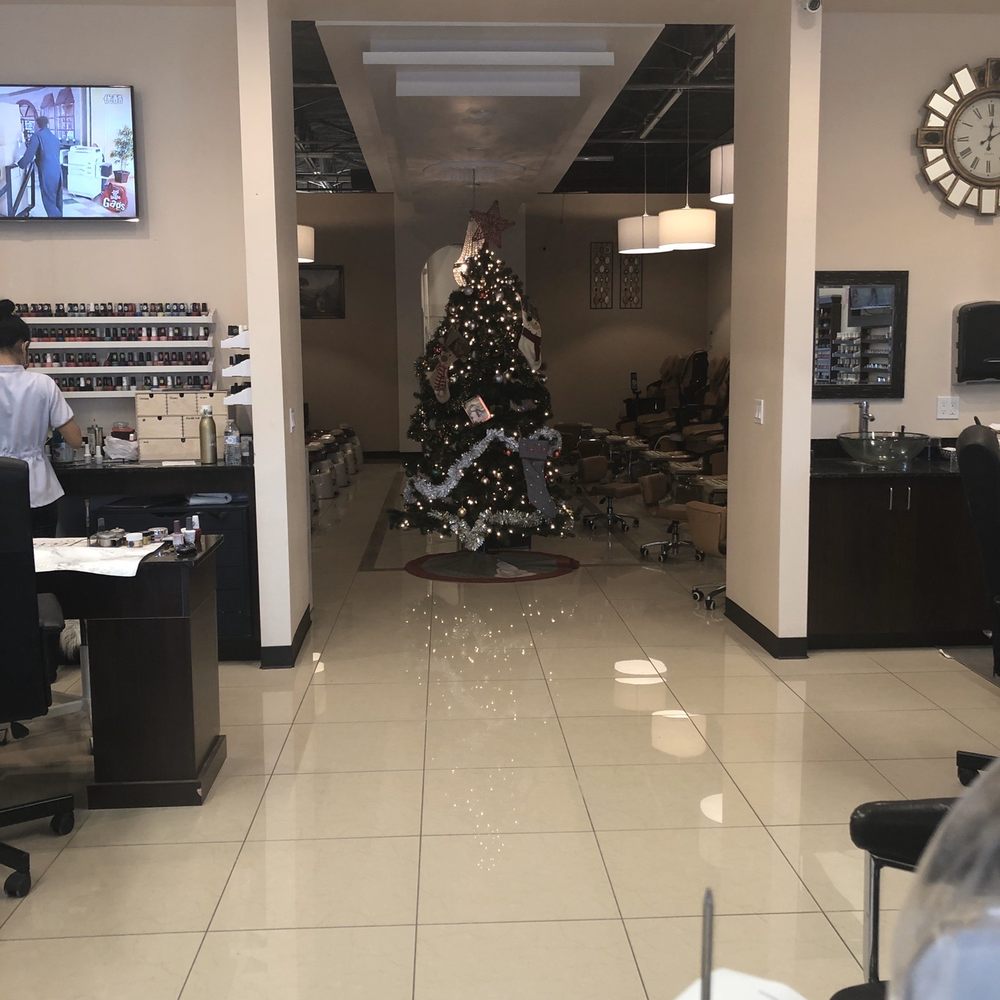 Blossom Nail Spa - Nicely decorated for the holidays. - Nail Salons Near Me - Riverview, Florida Blossom Nail Spa - Nicely decorated for the holidays. - Nail Salons Near Me - Riverview, Florida