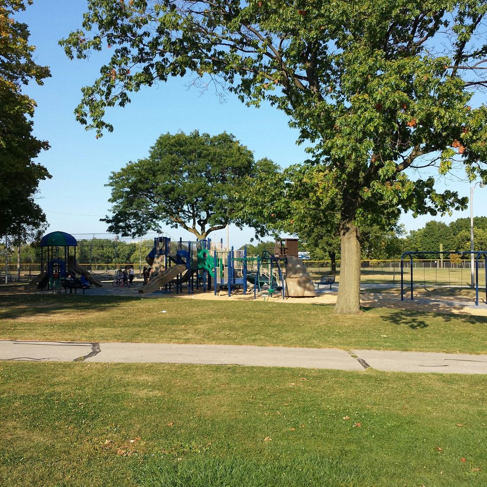 Baran Park - Plus three baseball fields - Baseball Fields Near Me - Milwaukee, Wisconsin Baran Park - Plus three baseball fields - Baseball Fields Near Me - Milwaukee, Wisconsin