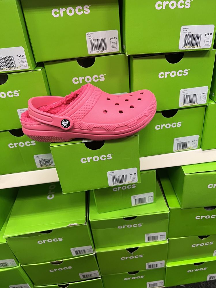 SHOE CARNIVAL 2706 Plainfield Rd, Joliet, Illinois Shoe Stores