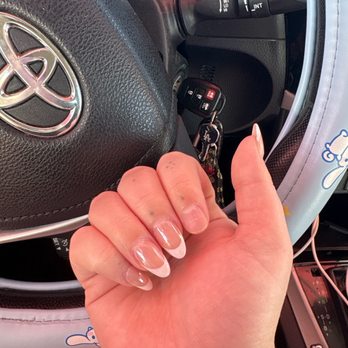 Temecula Nail Bar - Popped off nail - Nail Salons Near Me - Temecula, California