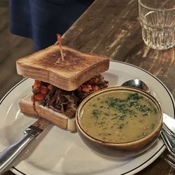Congress Beer House - Brisket on Texas toast