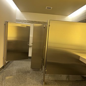 Sky Ridge Medical Center - Women's Restroom on first floor of Evergreen Building - Hospitals Near Me - Lone Tree, Colorado Sky Ridge Medical Center - Women's Restroom on first floor of Evergreen Building - Hospitals Near Me - Lone Tree, Colorado