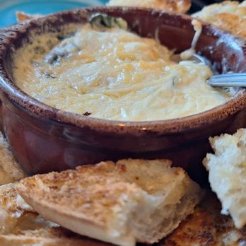 Thyme on Section - Artichoke spinach dip with grilled bread - New American Near Me - Fairhope, Alabama Thyme on Section - Artichoke spinach dip with grilled bread - New American Near Me - Fairhope, Alabama