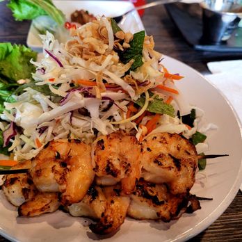 Simmer - Cabbage salad with grilled prawns - Vietnamese Near Me - Rohnert Park, California