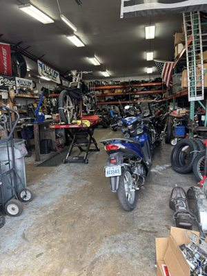 Destroyer Garage by null