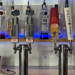 Fat Birds Wing Bar - Tall City 5 hour drive and Haze Yall on draft