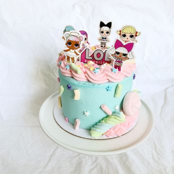 Sweet Geeky Bakery - a cake decorated with lol surprise dolls - Custom Cakes Near Me Sweet Geeky Bakery - a cake decorated with lol surprise dolls - Custom Cakes Near Me
