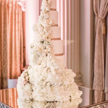 Roobina's Cake - Bakeries Near Me - Glendale, California Roobina's Cake - Bakeries Near Me - Glendale, California