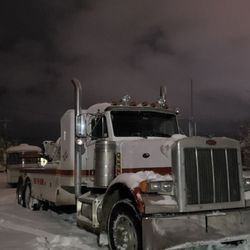 A1 independent towing - This is our Heavy duty wrecker.