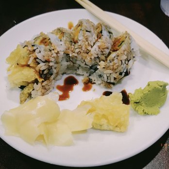 Daru Sushi - Vegetable tempura roll - Sushi Bars Near Me - Bellflower, California