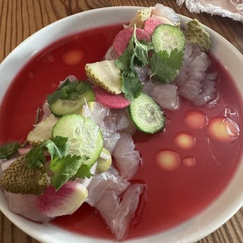Blacksheep - Raw snapper w/hibiscus, lime, green strawberry, Serrano, avocado - Southern Near Me - Beaufort, South Carolina Blacksheep - Raw snapper w/hibiscus, lime, green strawberry, Serrano, avocado - Southern Near Me - Beaufort, South Carolina