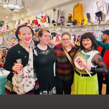 Screaming Mimi's - Used, Vintage & Consignment Near Me - New York, New York