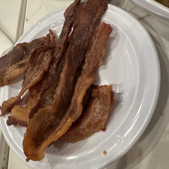 Miles Table - Crispy Applewood Smoked Bacon - American Near Me - Philadelphia, Pennsylvania