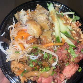 Mama Hue - Roast Pork and Shrimp Vermicelli Noodle Bowl - Vietnamese Near Me - Vero Beach, Florida