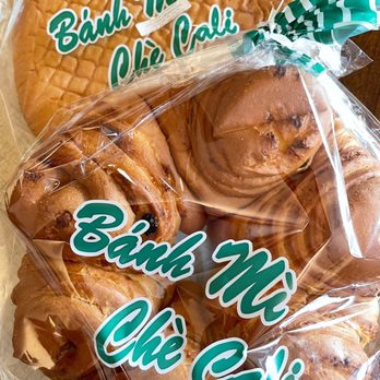 Banh Mi & Che Cali Bakery - Banh Bong Lan (Sponge Cake) and Raisin Cake ⋅ Westminster, California - Bakeries Near Me - Westminster, California Banh Mi & Che Cali Bakery - Banh Bong Lan (Sponge Cake) and Raisin Cake ⋅ Westminster, California - Bakeries Near Me - Westminster, California