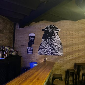 L'Ovella Negra - Pubs Near Me - Barcelona, B L'Ovella Negra - Pubs Near Me - Barcelona, B