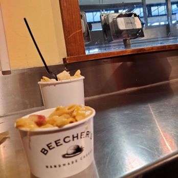 Beecher's Handmade Cheese - Mac and cheese. Original and spicy - Cheese Shops Near Me - Seattle, Washington