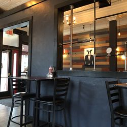 State Burger - Setting area