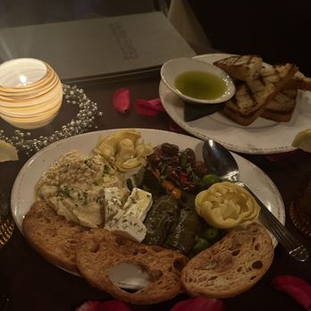 Cucina Rustica - Focaccia bread with the Mediterranean sampler - Italian Near Me - Sedona, Arizona