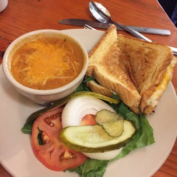 Runcible Spoon Cafe & Restaurant - Tomato soup & grilled cheese - Coffee & Tea Near Me - Bloomington, Indiana