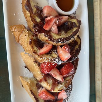 Fig Tree Cafe - Vegan lemon strawberry French toast - Sandwiches Near Me - Pacific Beach, California Fig Tree Cafe - Vegan lemon strawberry French toast - Sandwiches Near Me - Pacific Beach, California