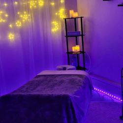 Knuckl Massage & Bodywork - Massage Studio