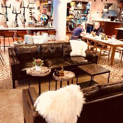 Bianchi Café & Cycles - Comfy sofa area