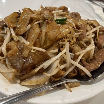 Hong Kong Cafe - Dry style beef chow fun ($15.95). - Hong Kong Style Cafe Near Me - Dublin, California