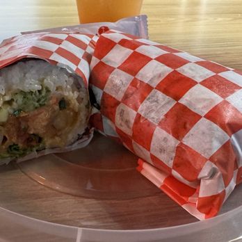 Lucky Tacoshi - Poke Near Me - West Covina, California