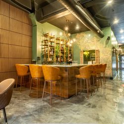 Dorothy's Downtown - Bar