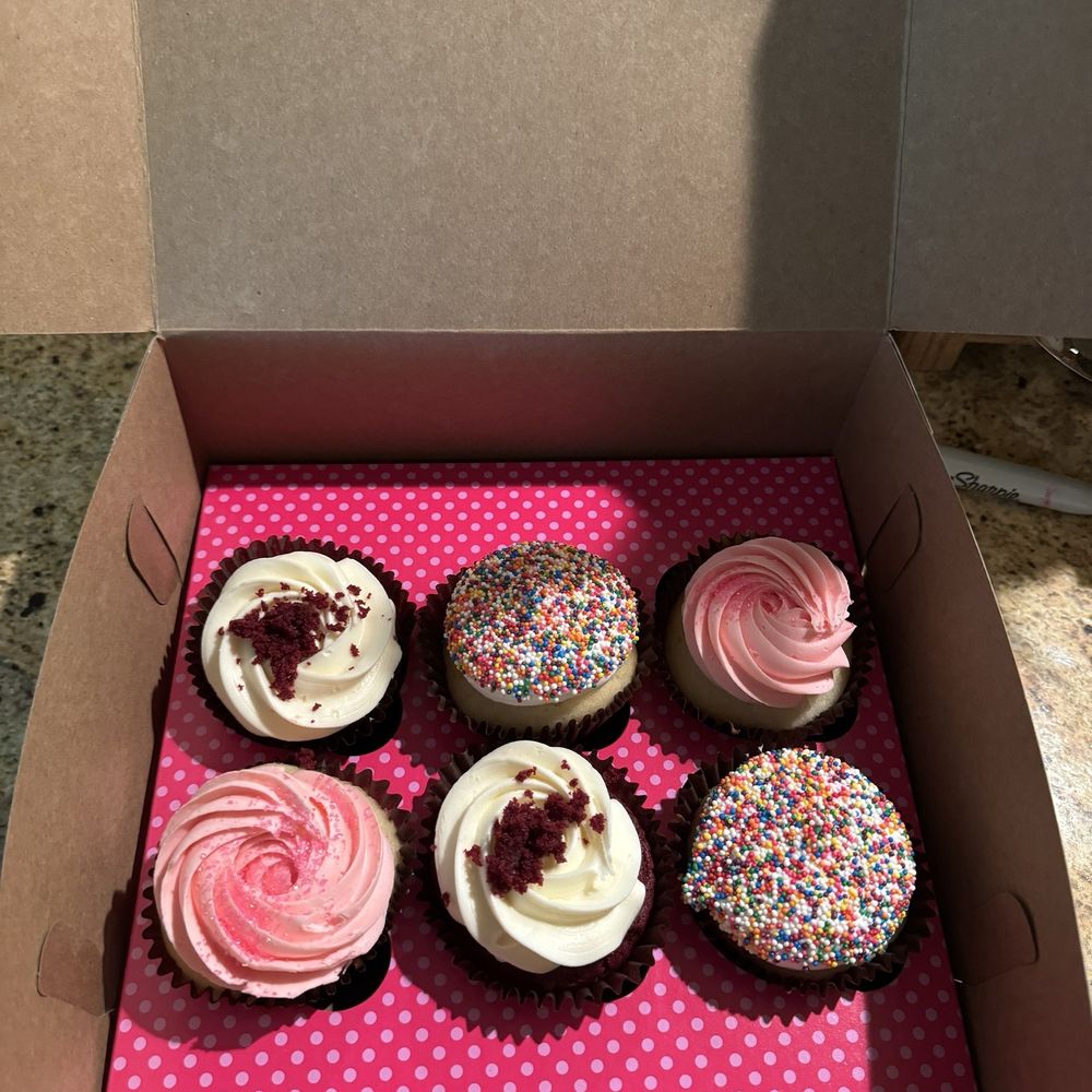 SmallCakes Cupcakery - Cupcakes Near Me - Jupiter, Florida SmallCakes Cupcakery - Cupcakes Near Me - Jupiter, Florida