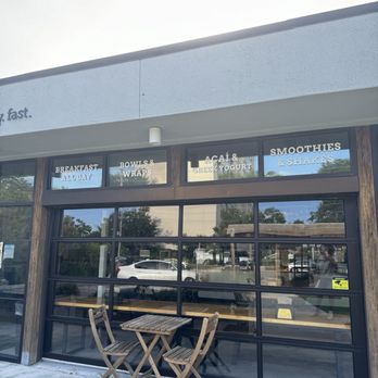 Homespun Kitchen - Outdoor seating area - Breakfast & Brunch Near Me - Jacksonville, Florida Homespun Kitchen - Outdoor seating area - Breakfast & Brunch Near Me - Jacksonville, Florida