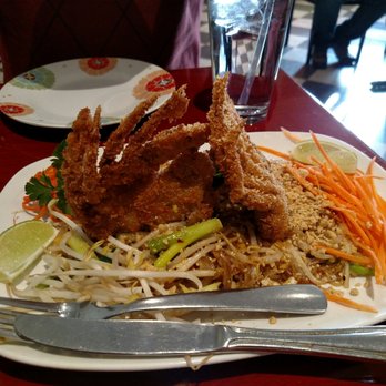 Indian Express - Soft shell crab pad thai - Vegan Near Me - Glenmont, Maryland