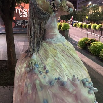 Fountain Square - Music Venues Near Me - Cincinnati, Ohio
