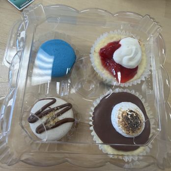 chickies tasty treats - Two cheesecake cupcakes and two macaroons! - Candy Stores Near Me - Lubbock, Texas chickies tasty treats - Two cheesecake cupcakes and two macaroons! - Candy Stores Near Me - Lubbock, Texas