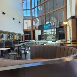 Look Dine-In Cinemas - Lobby/bar