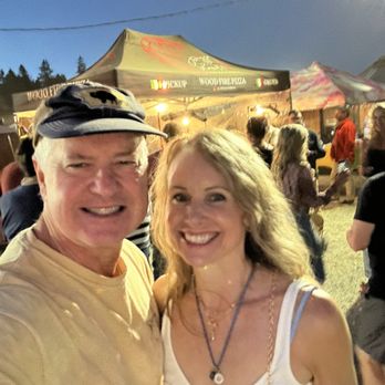 Ironstone Amphitheatre - Waiting for a delicious pizza at the show - Music Venues Near Me - Murphys, California