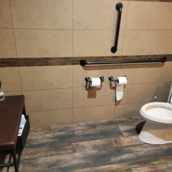 Coffee Crossing - The bathroom is very clean and has a pleasant smell.